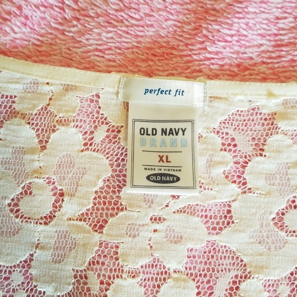 Old Navy Cream Stretch Lace Shirt - XL - Picture 2 of 3